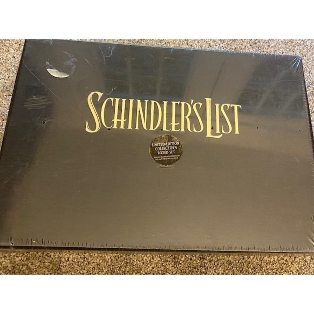 Schindlers List Limited Edition VINTAGE Collectors Boxed Set VHS CD & Book‎ NIB